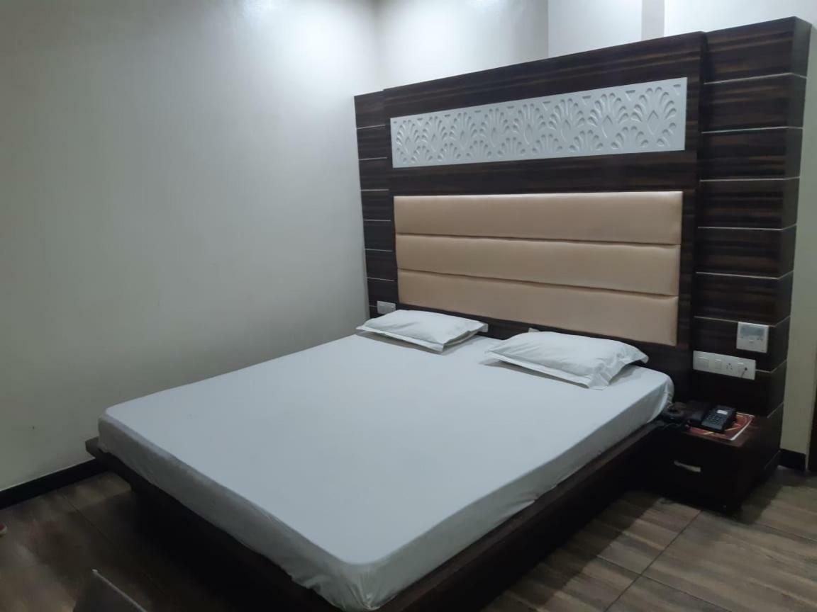 Hotel Midtown & Restaurant Jhunjhunu Luaran gambar
